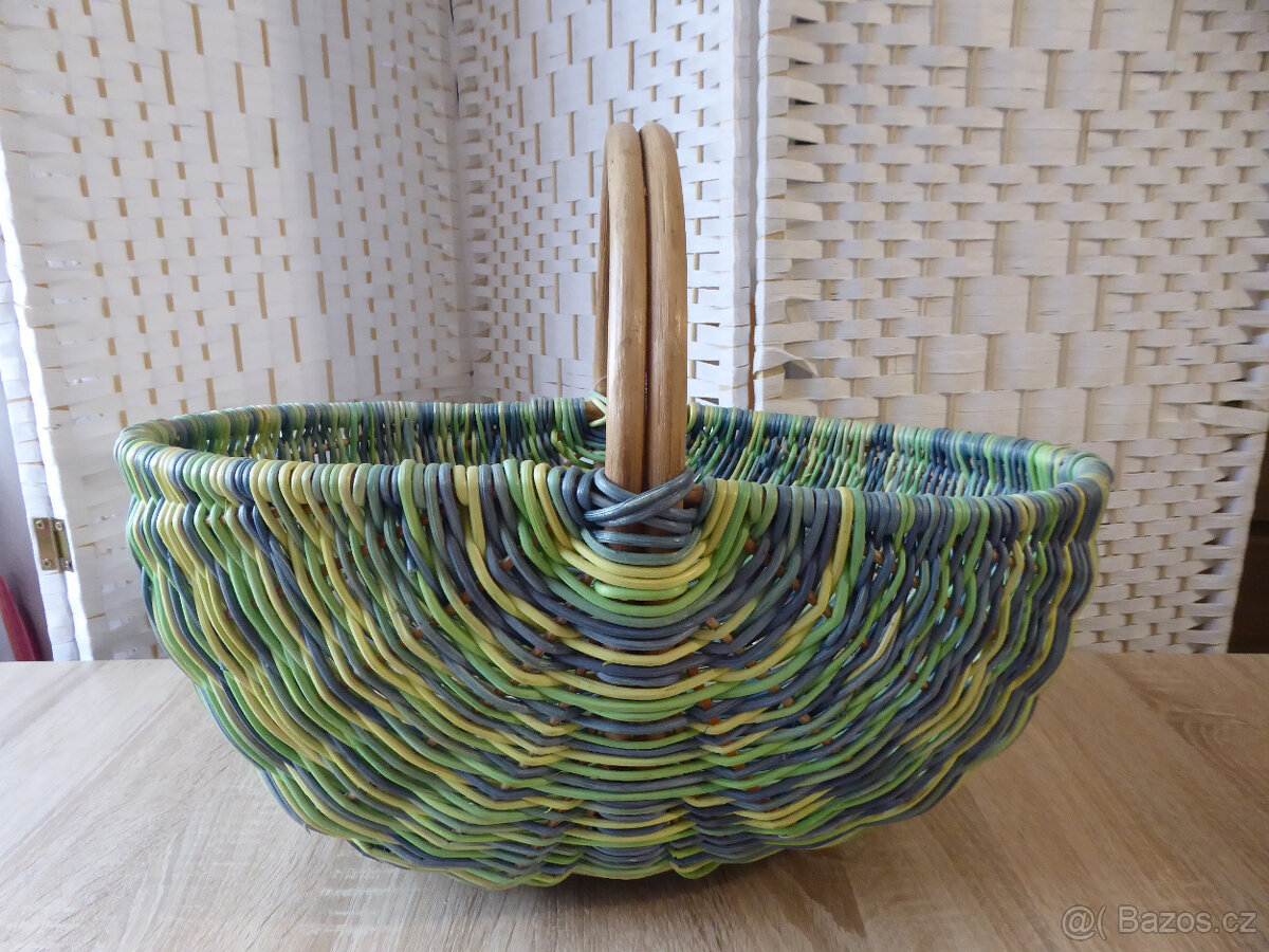 Maxi proutěný koš