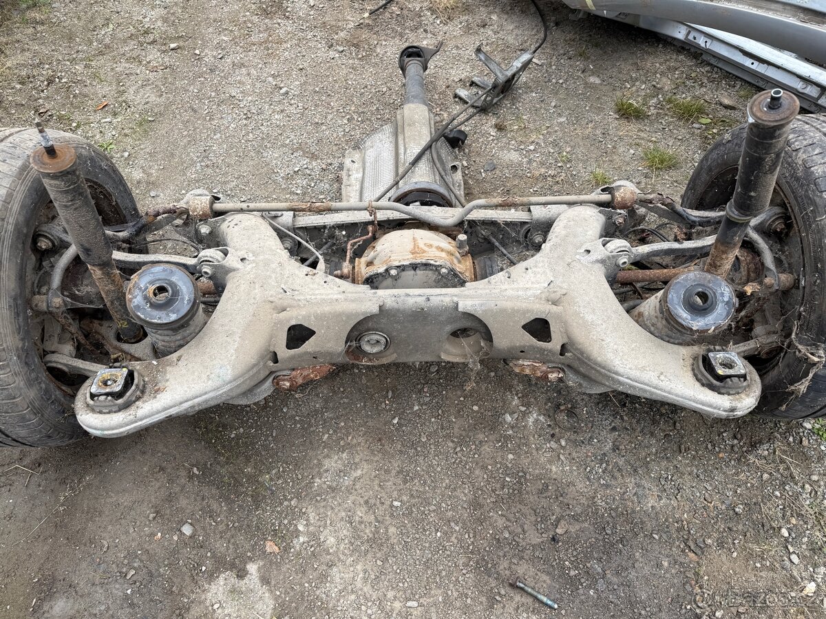 Zadní náprava Mercedes Benz  CLS W219