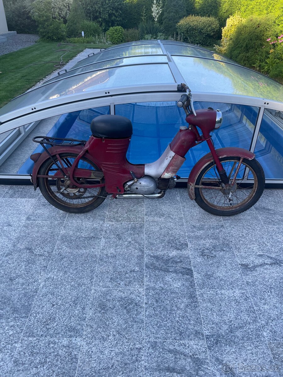 JAWA 550 pařez