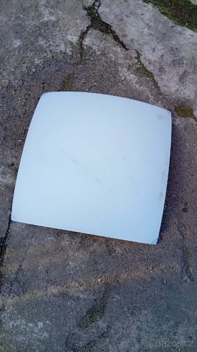 Stropní světlo ( svítidlo)