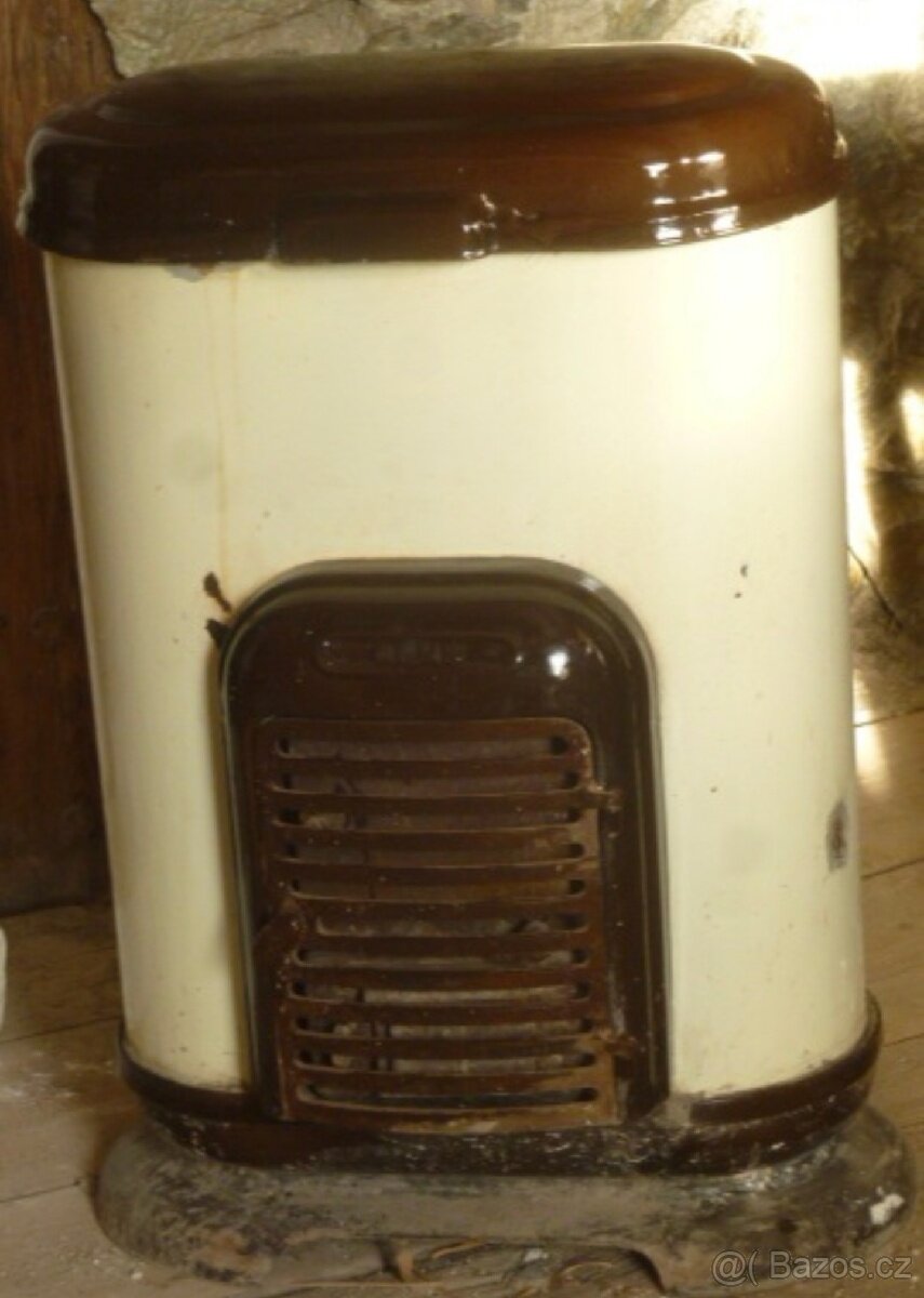 Kamna na dřevo/uhlí. značka CLUB