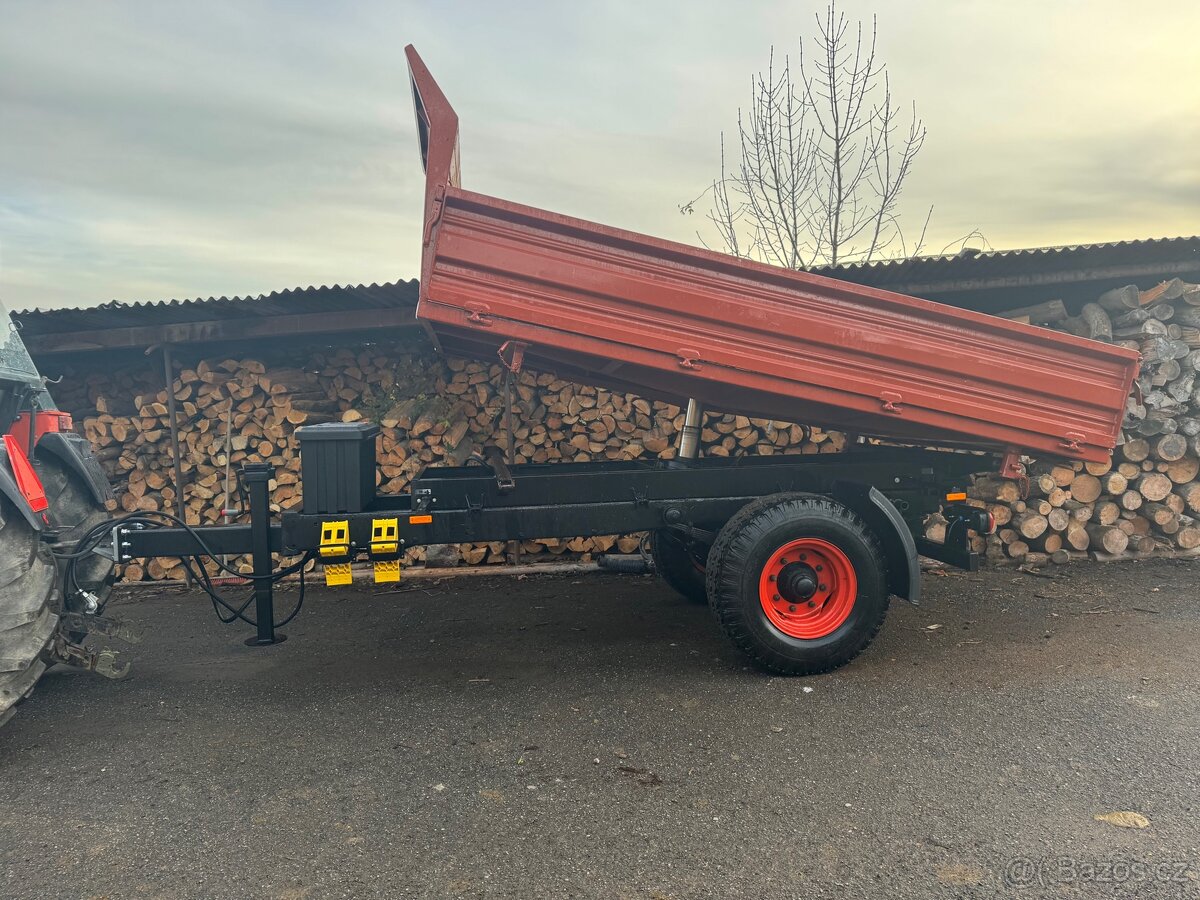 Třístraný sklapec