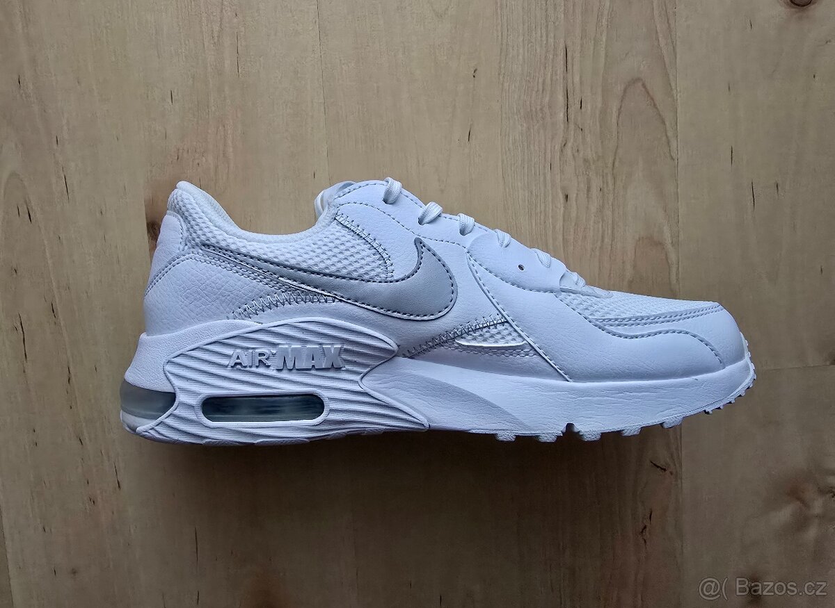 Nové dámské tenisky Nike air max excee