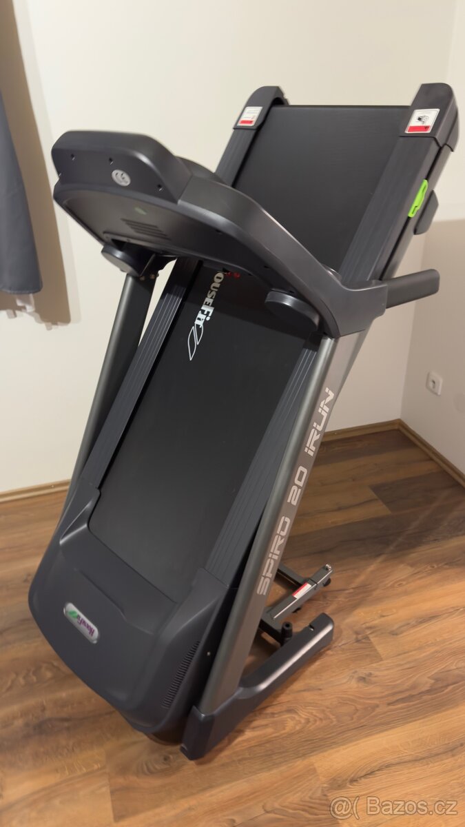 Běžecký pás Housefit Spiro 20 iRun