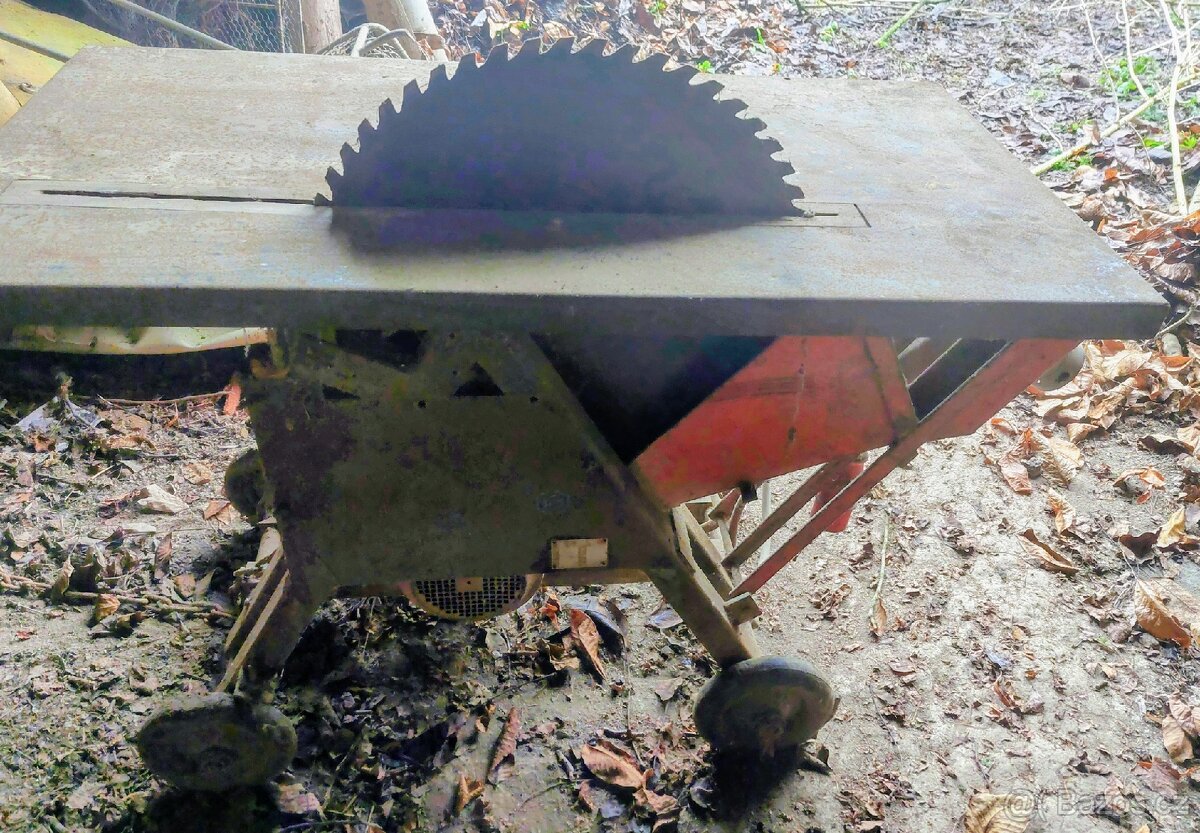 Cirkulárka NAREX 380V s kolébkou