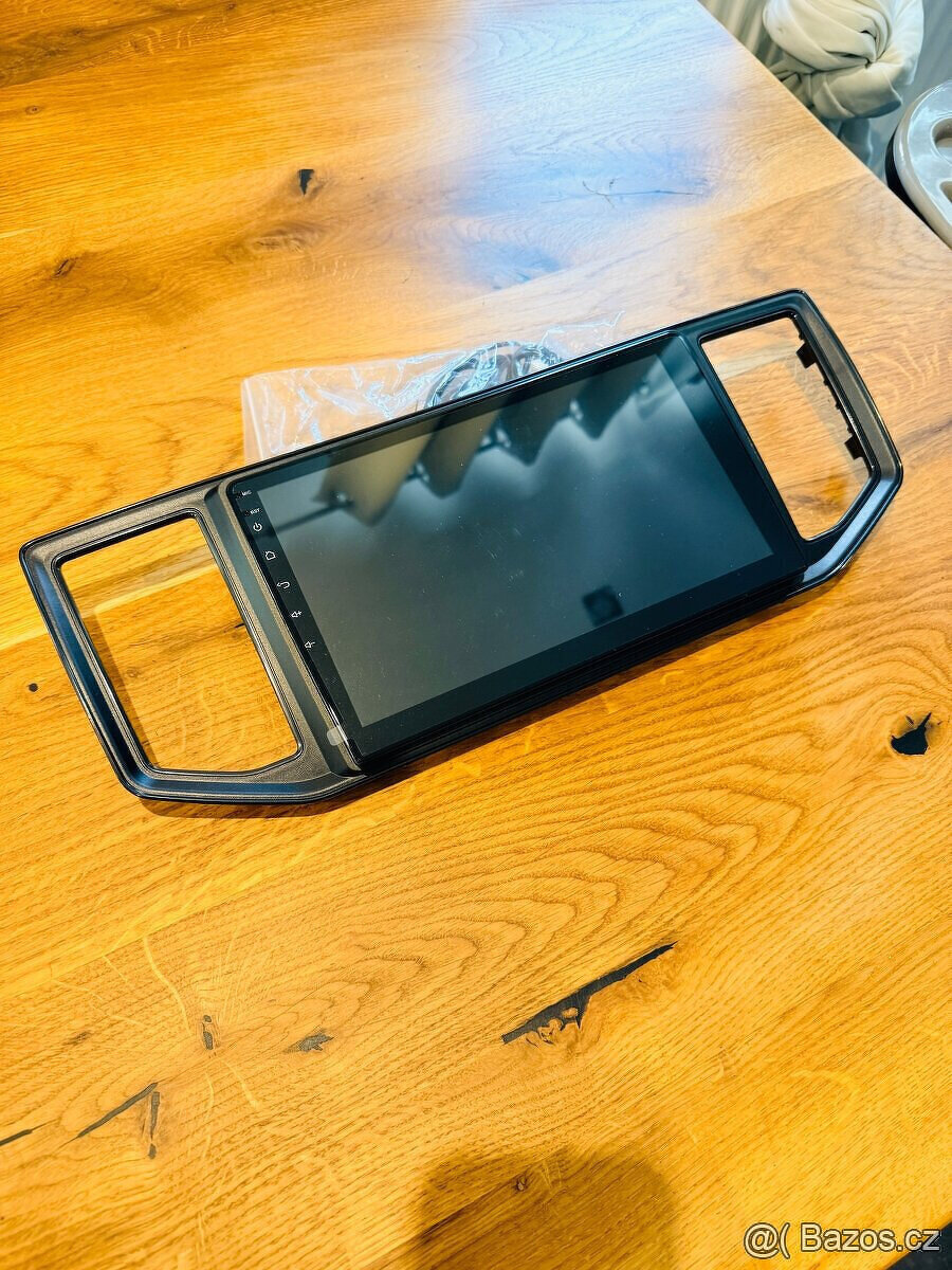 Nové Autorádio VW Crafter 2017 - 2020