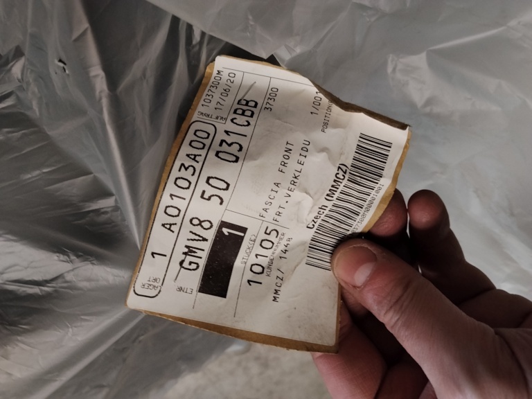 P NÁRAZNÍK ORIGINÁL M6 MAZDA