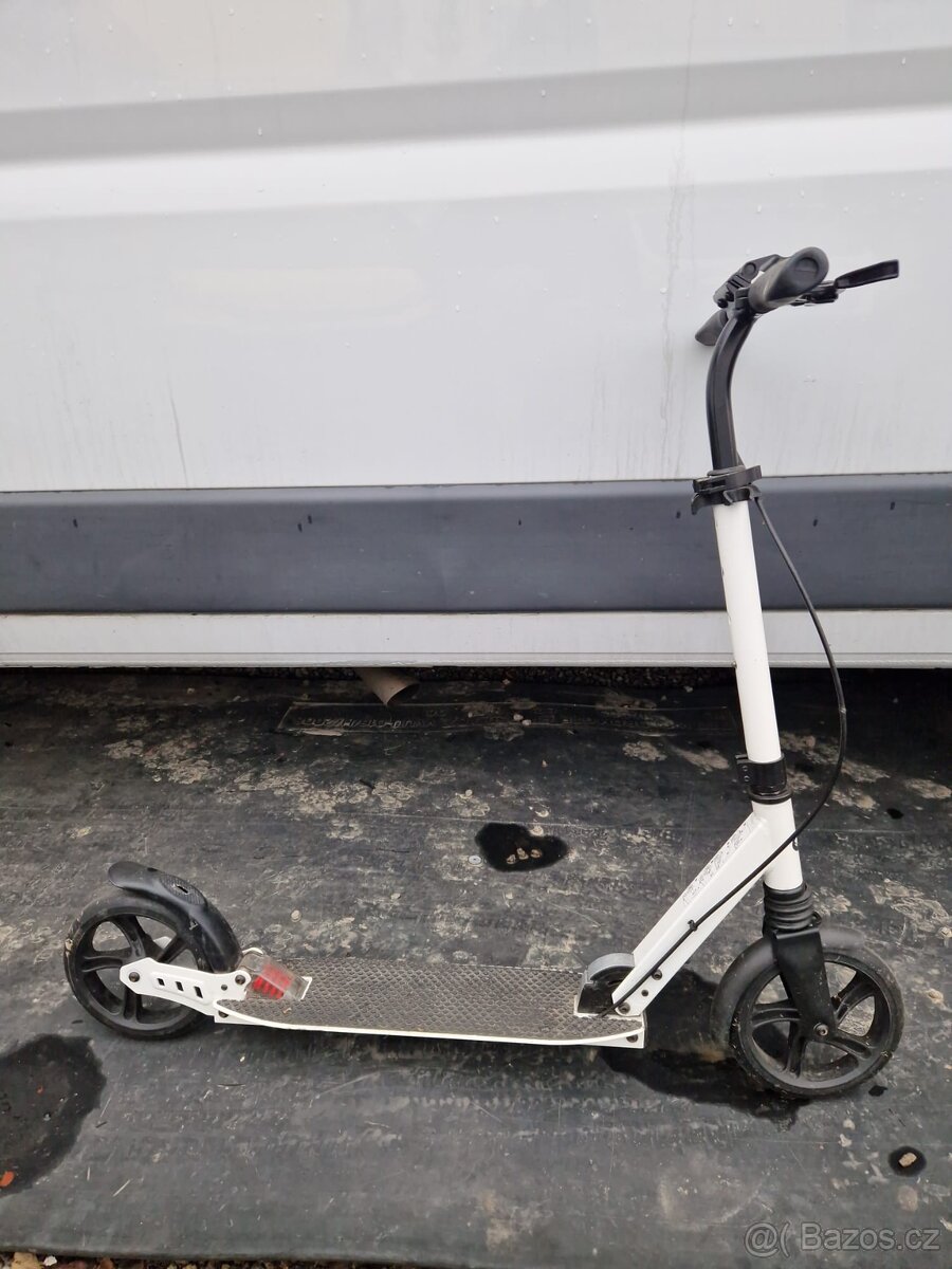 Dětská koloběžka