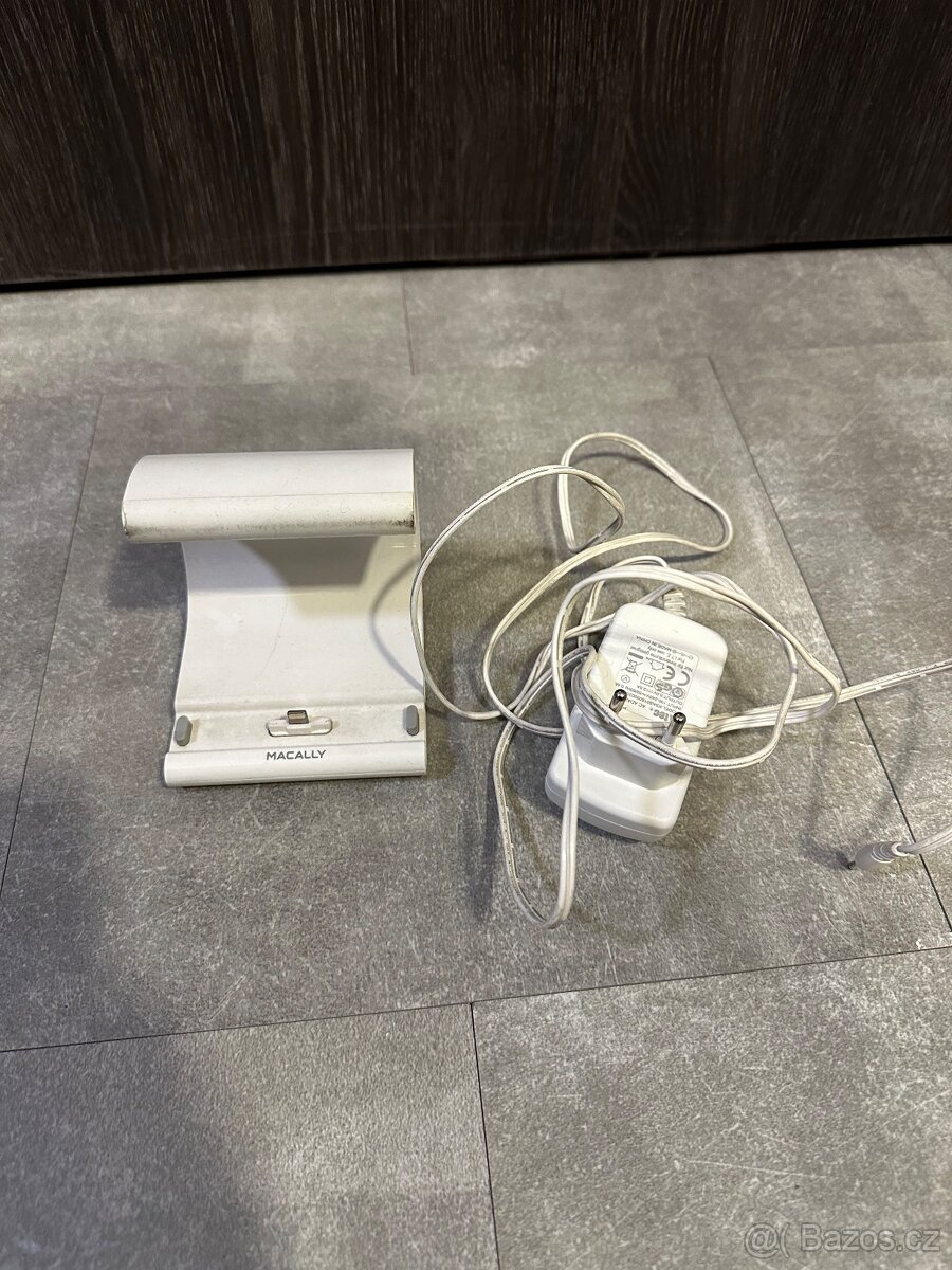 Macally Lightning Charge & Sync Dock iPhone / iPad