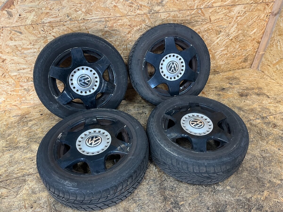 KOMPLETNÍ ALU SADA VW BEETLE 1C0 601 025 A ET 24 6.5Jx16