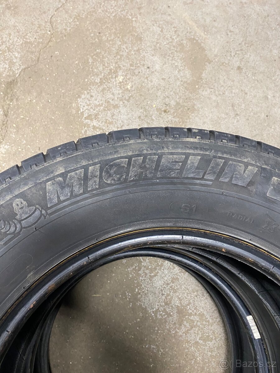 235/65R16 C letní