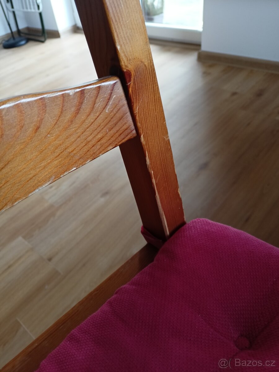 Jídelní stůl a židle IKEA