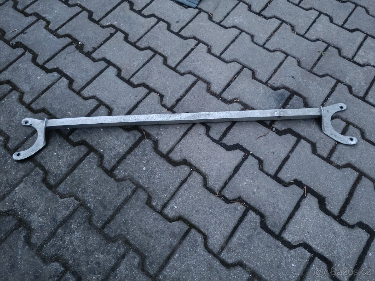 Vzpěra Favorit Felicia
