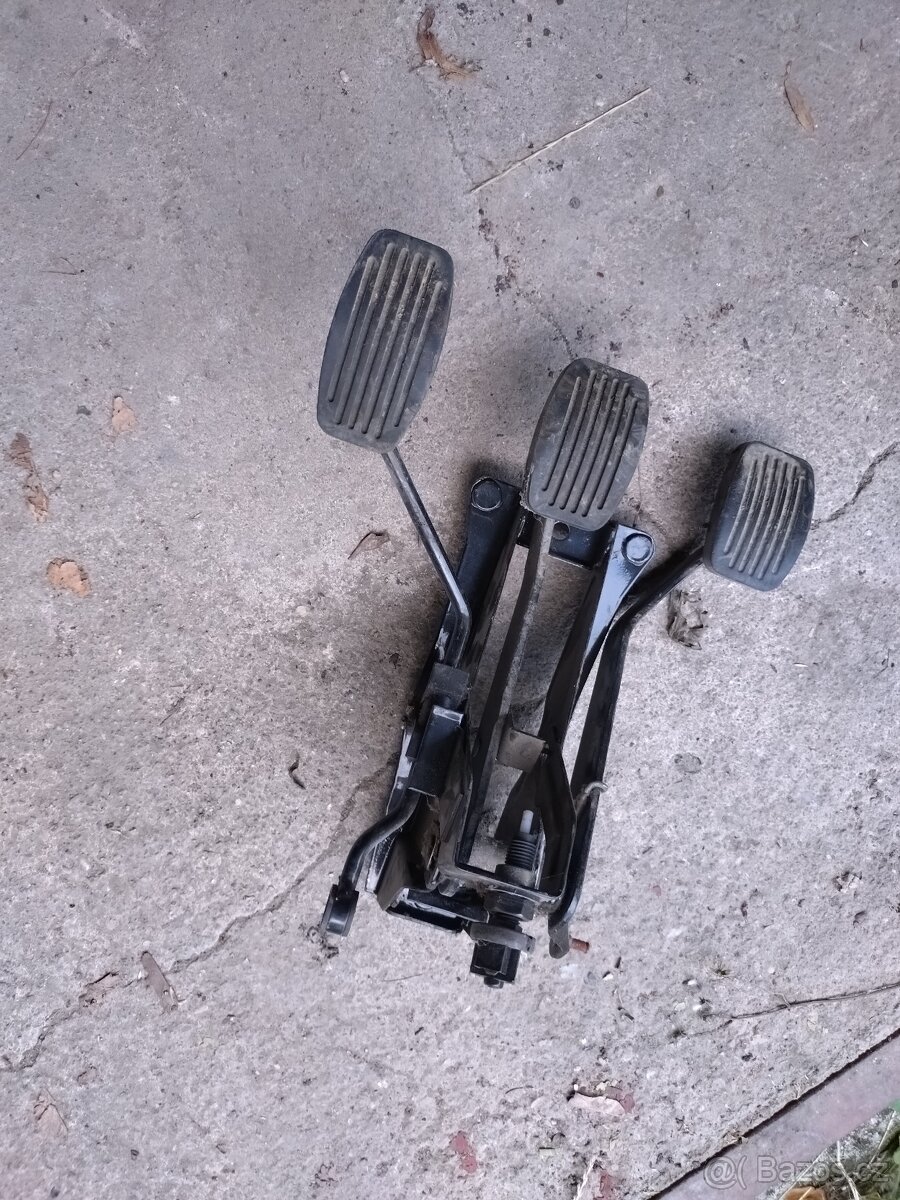 Pedalovice favorit