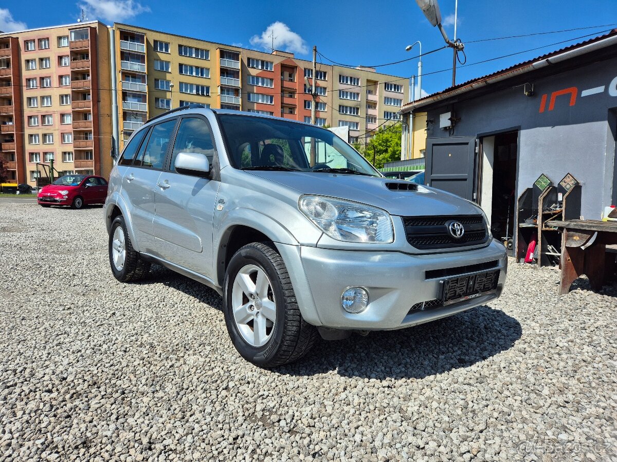 Toyota RAV4 2.0D-4D,85KW,4x4,KLIMA,BEZ KOROZE,R.V.2005