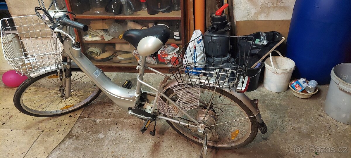 Elektrokolo CityBike 26" 250w 36V 10Ah Lithium - stříbrné