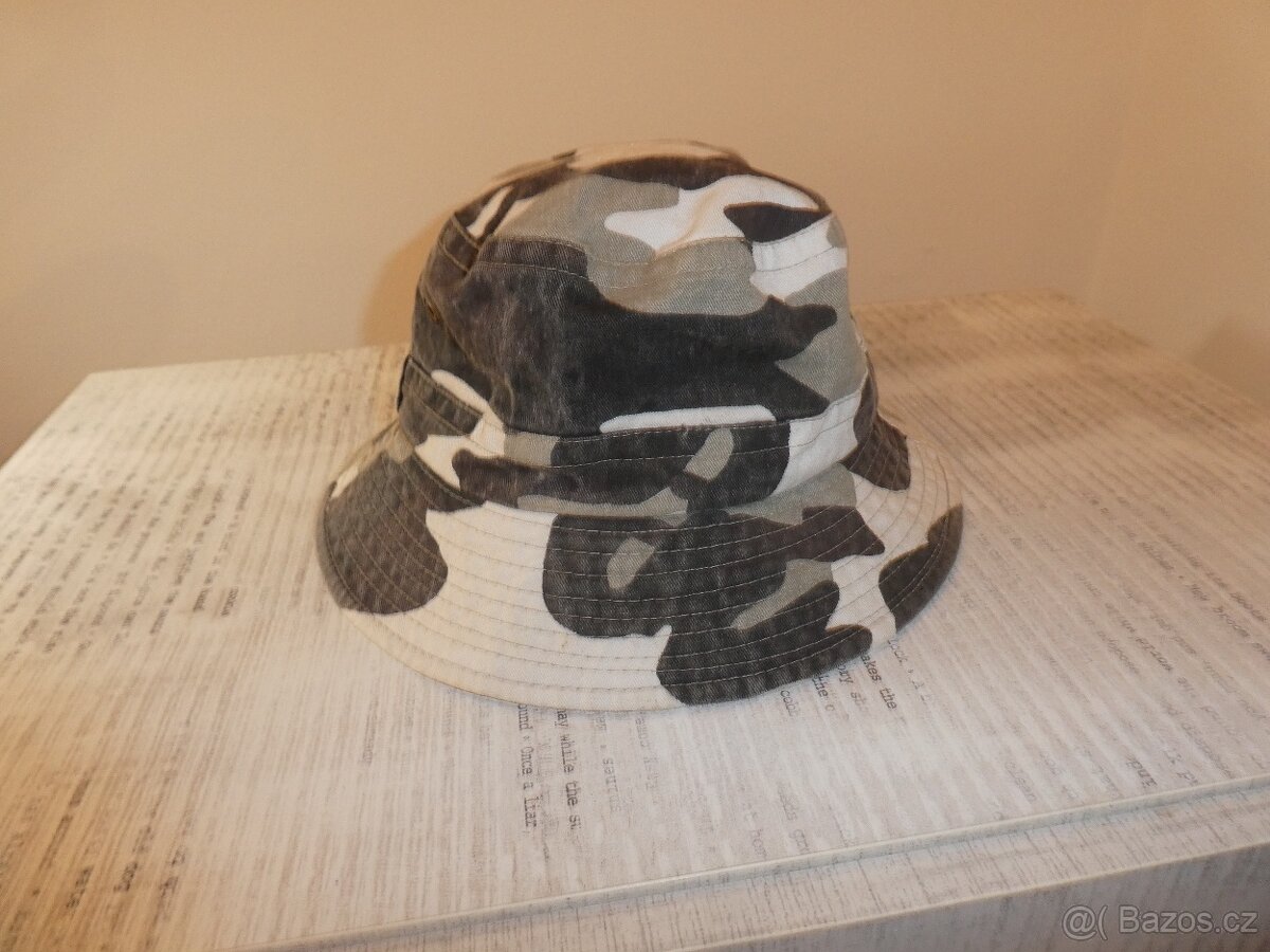 Plátěný maskovací klobouk