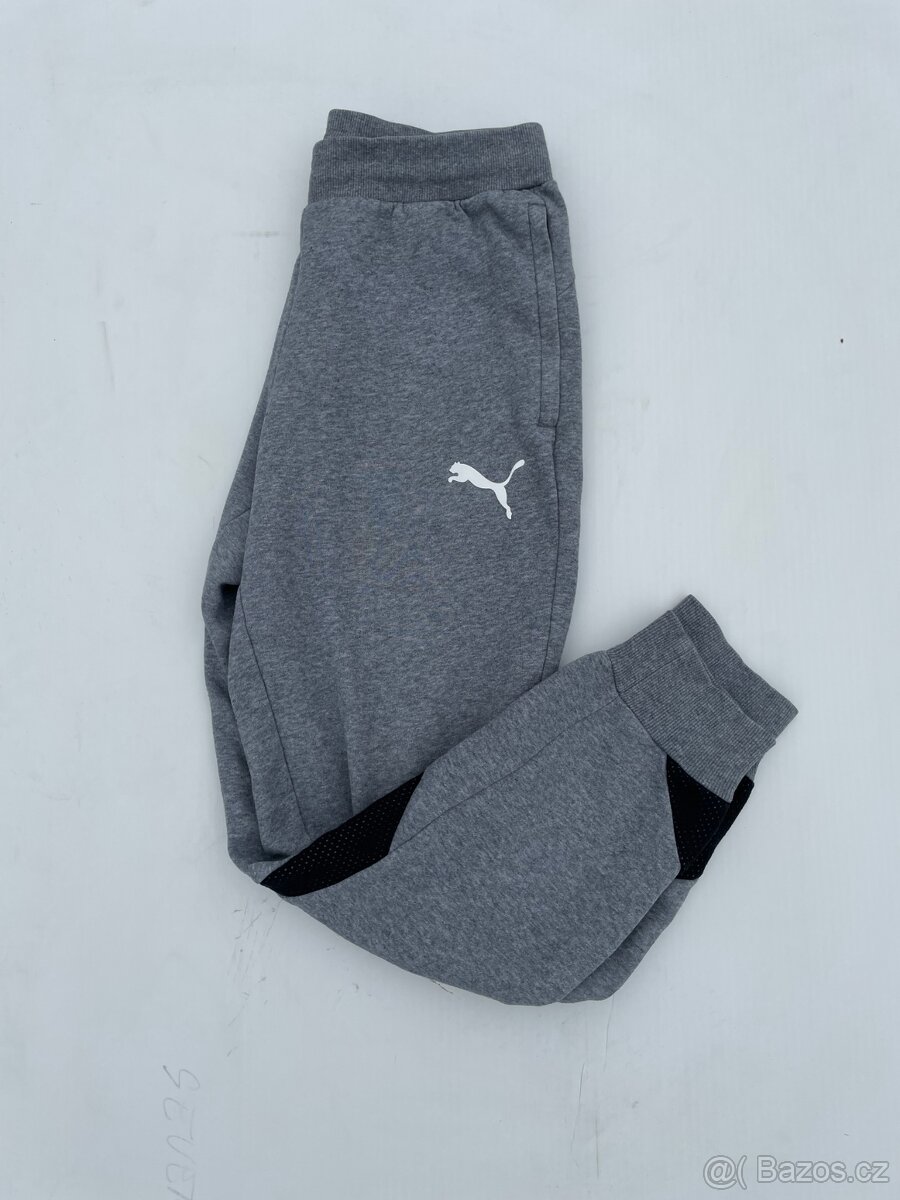 Šedé tepláky PUMA - vel. M