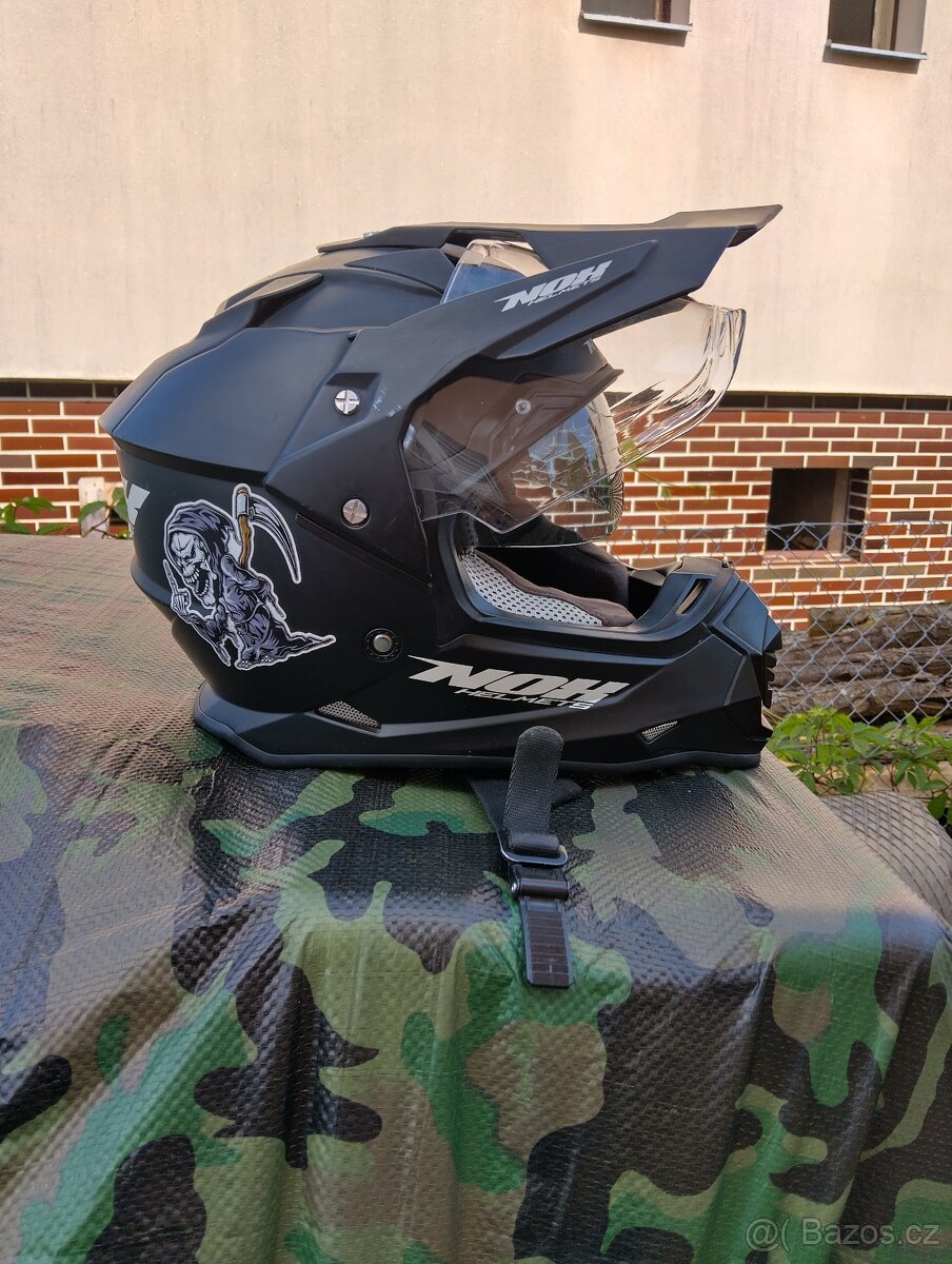 Enduro helma