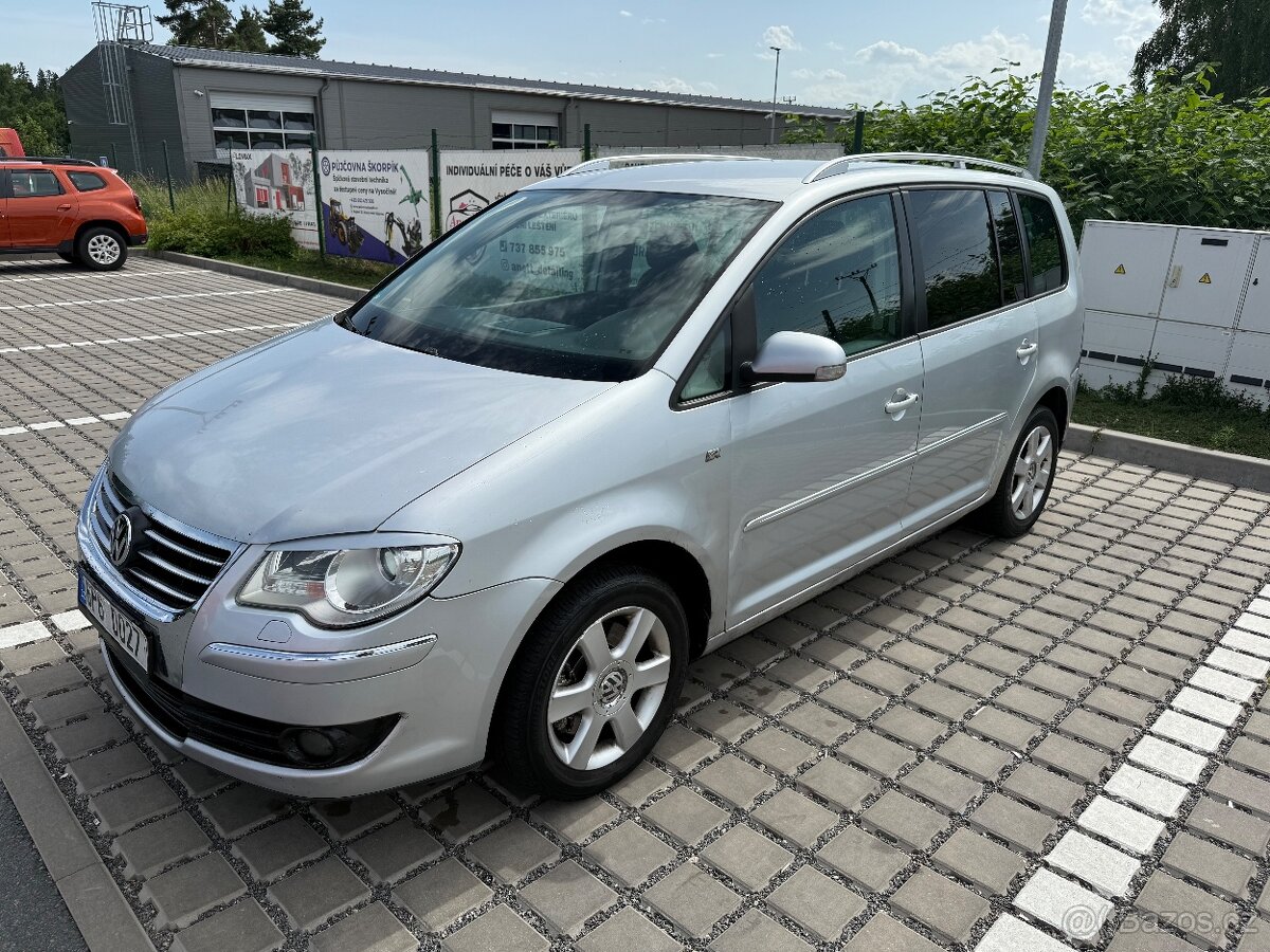 VW Touran R-line 2.0tdi 125kw