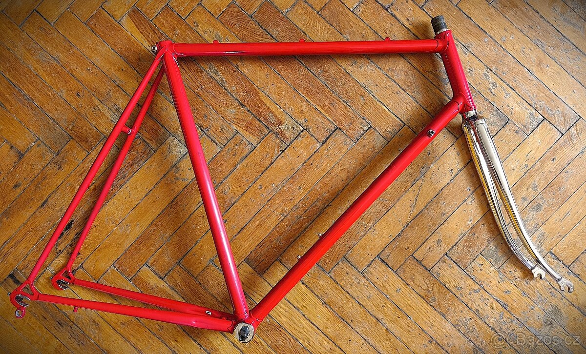 silniční rám, patky Campagnolo