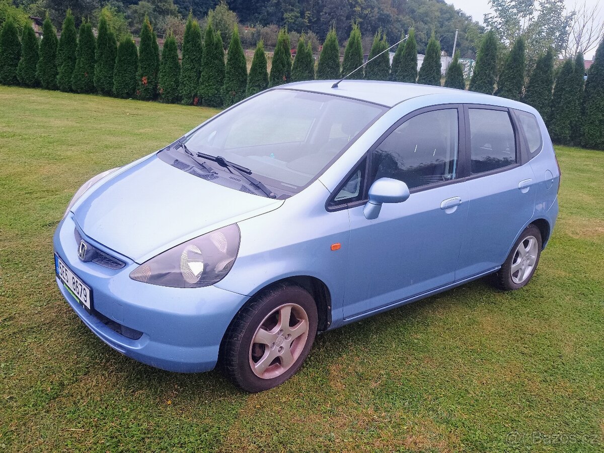 Honda Jazz 1,3 benzín  AUTOMAT