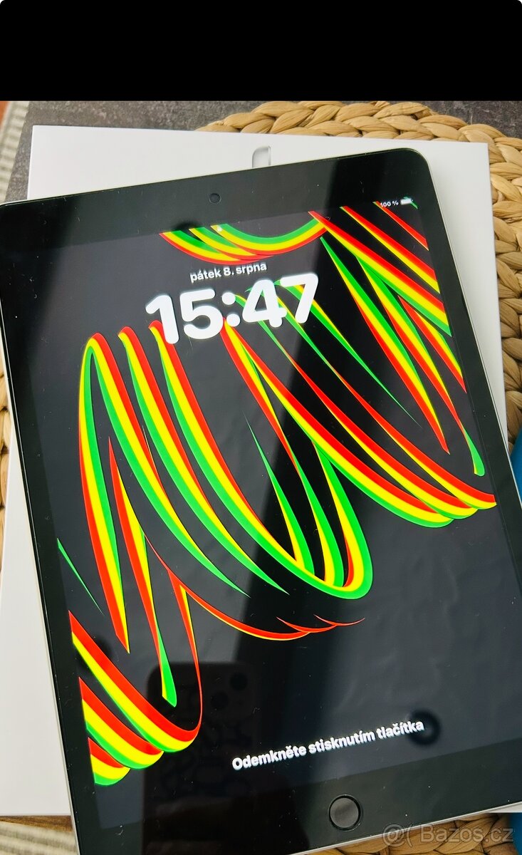 Apple iPad 10,2" 64GB Wi-Fi stříbrný (2021)