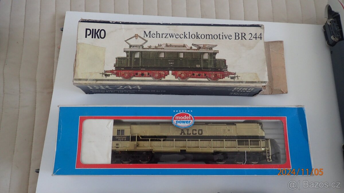 Velké množství modelů vláčků