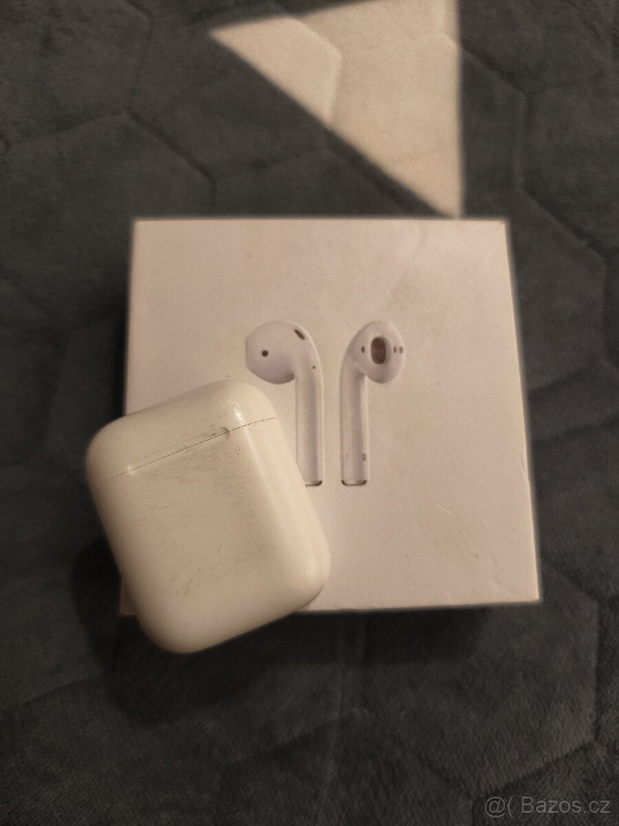 Apple airpods