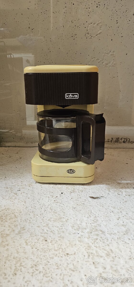 Kávovar