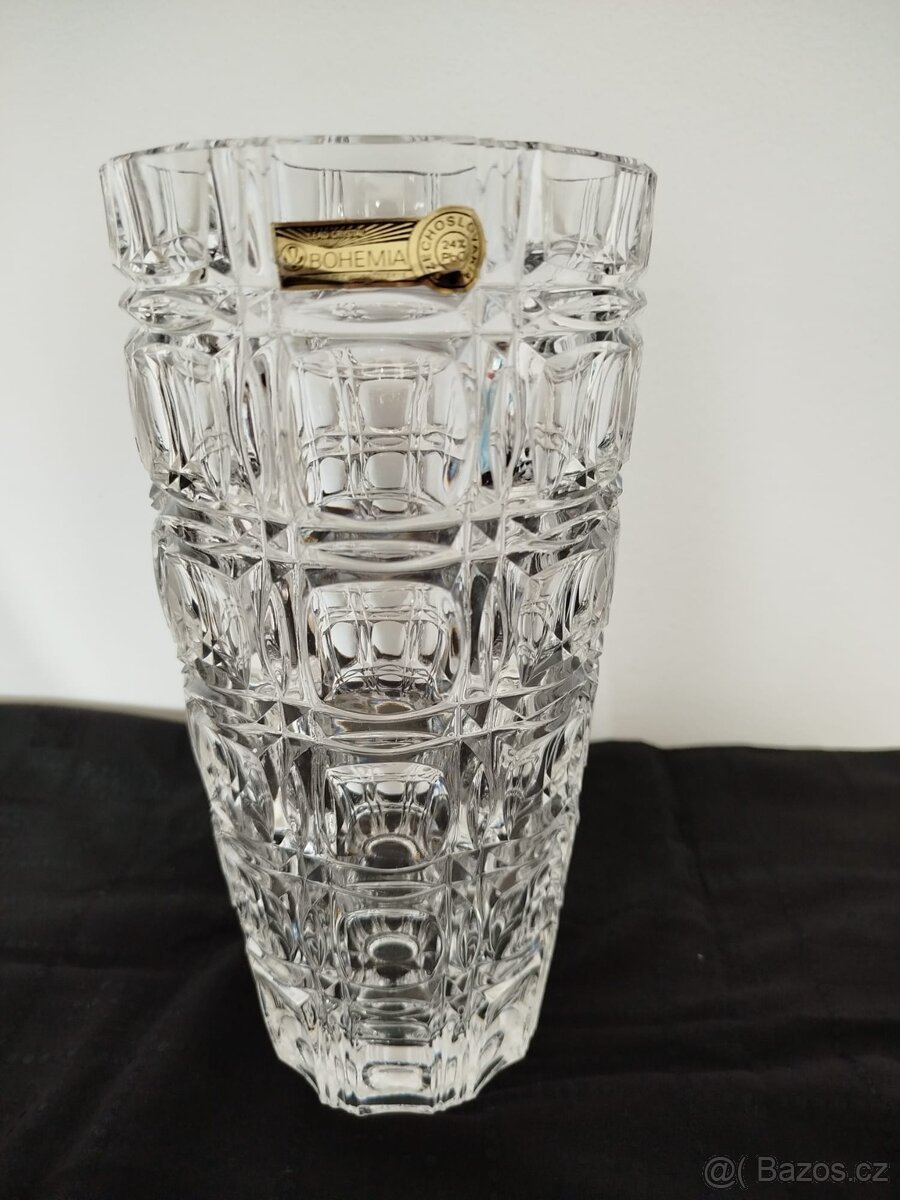 Prodám broušenou vázu