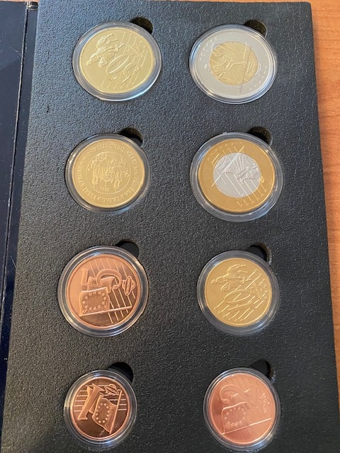 prodam pamětní medaile