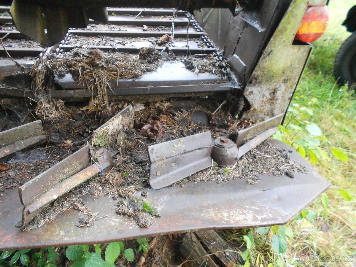 rozmetací stůl rur 5