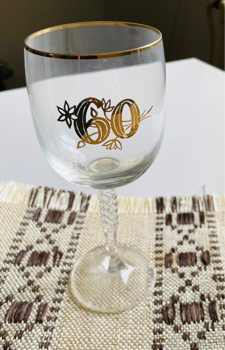 Sklenička k narozeninam