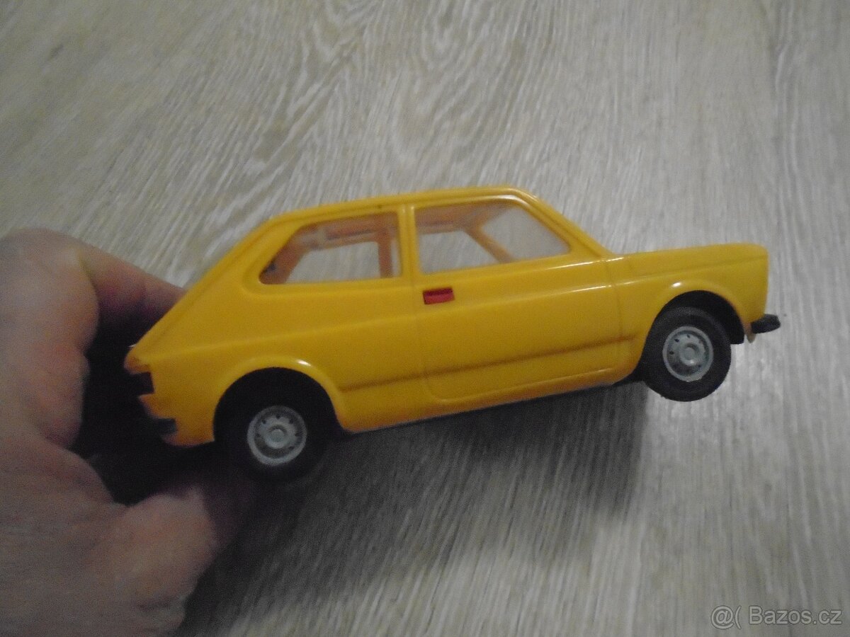 Stará Hračka Fiat 127A