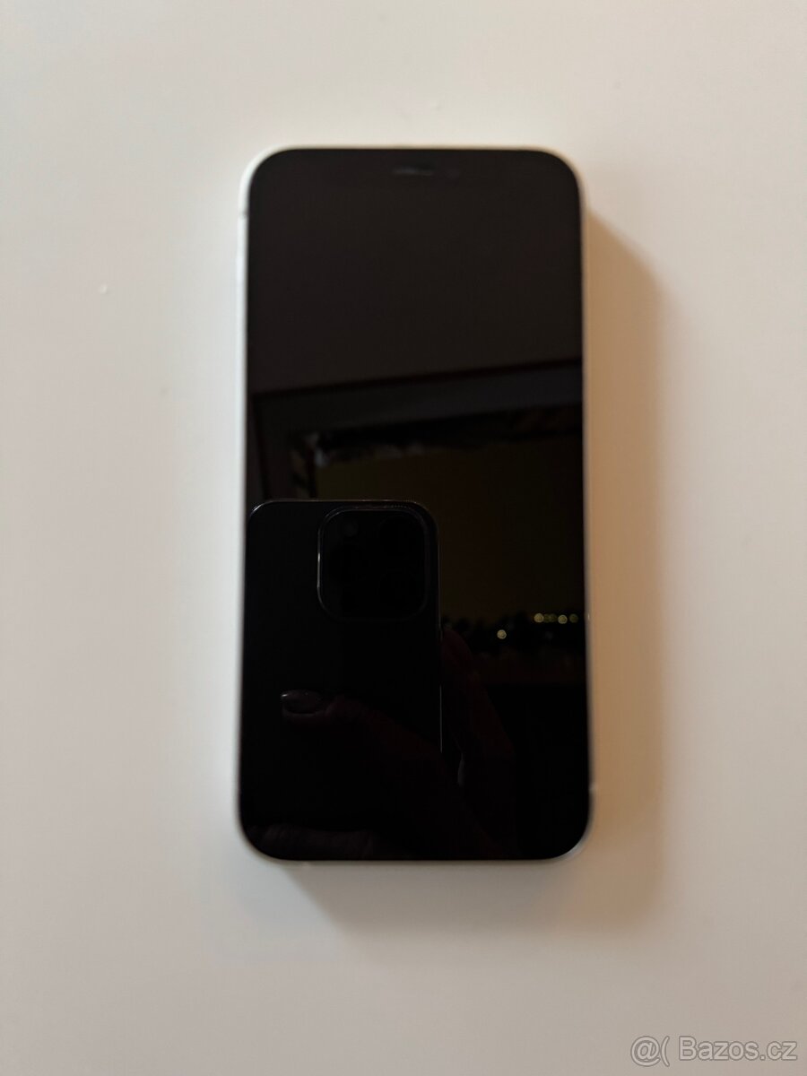 IPhone 12 mini bílý