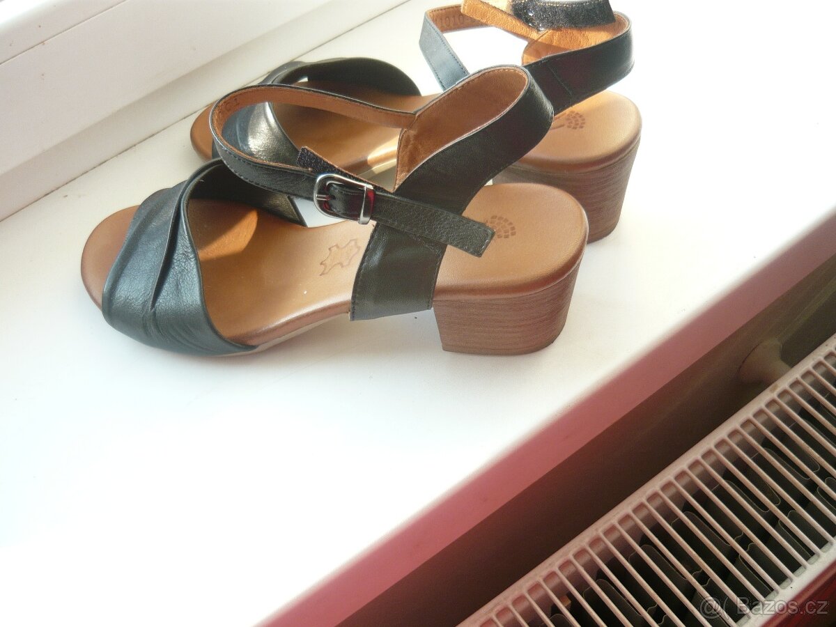 černé kožené sandále vel.41