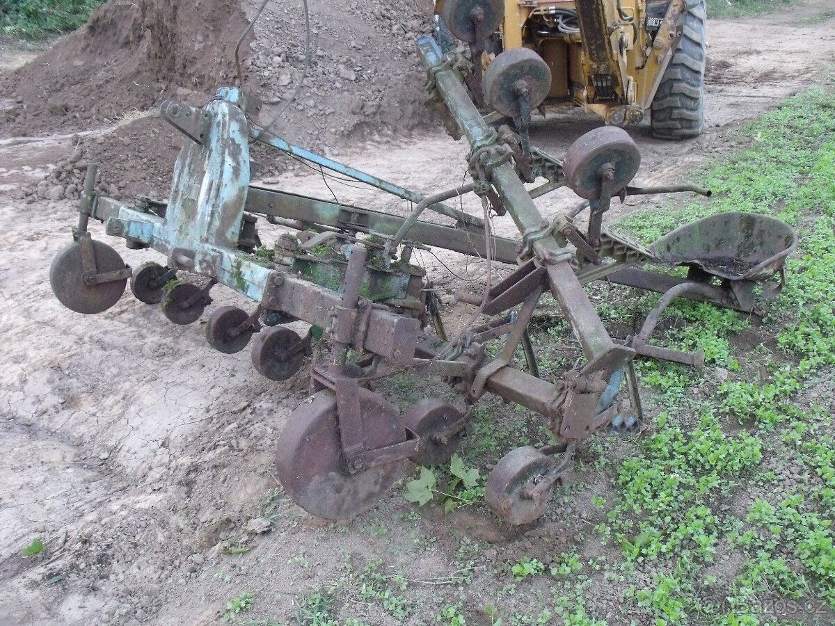 Plečka NDR typ FORTSCHRITT P 437