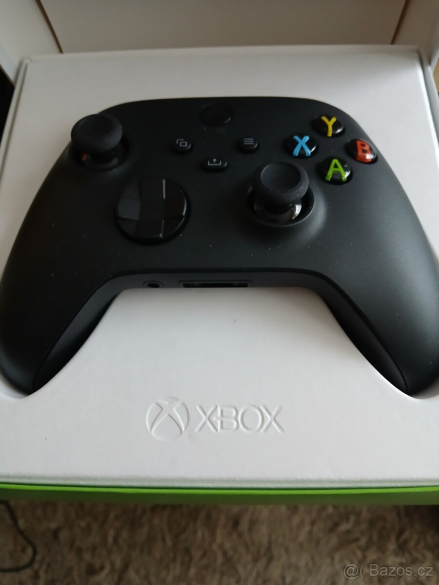 Prodám ovladac na xbox