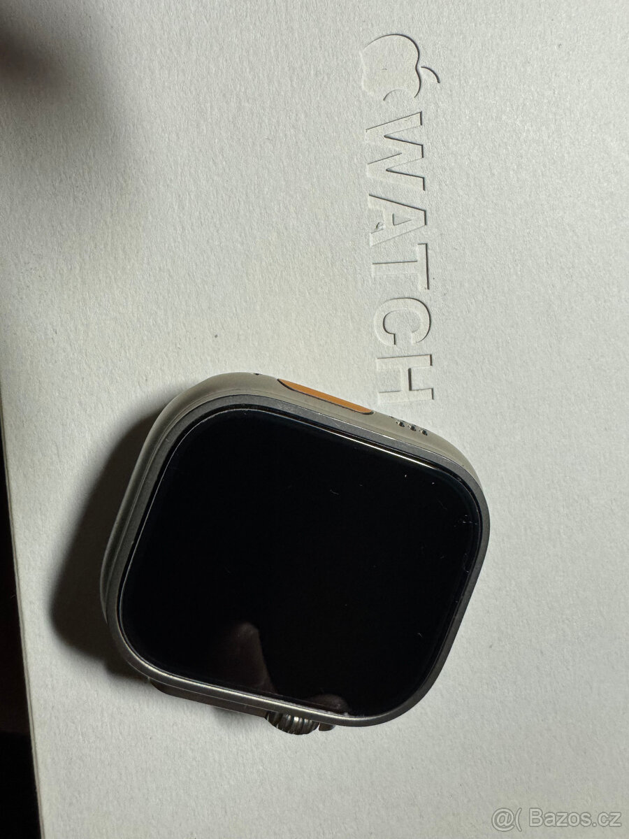 Apple Watch ultra 49mm Titanium
