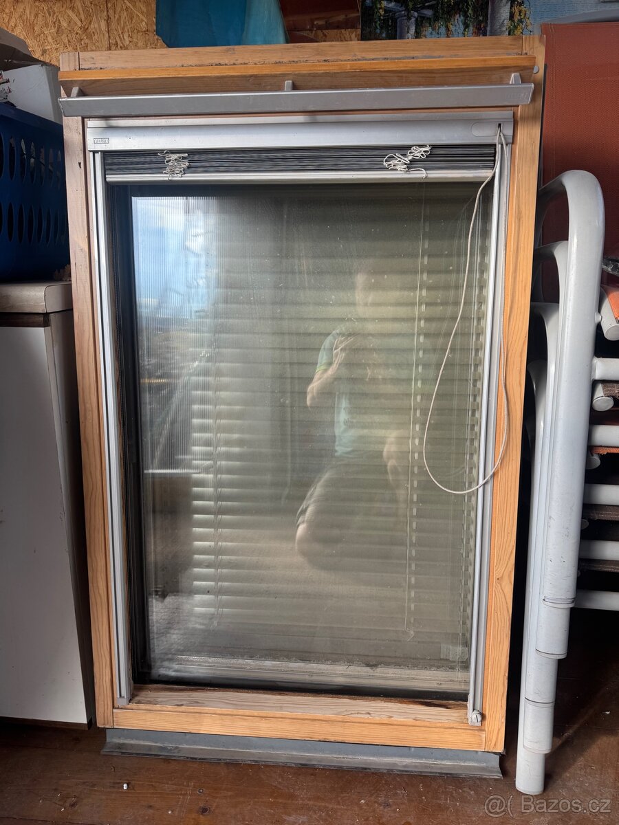 Velux podkrovní okna 4ks