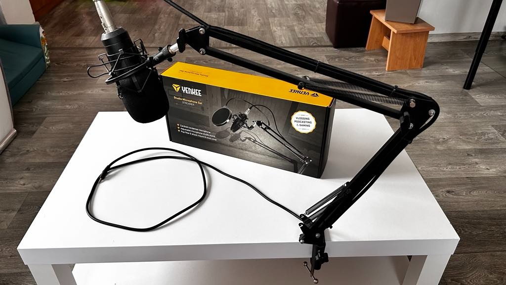YENKEE YMC 1030