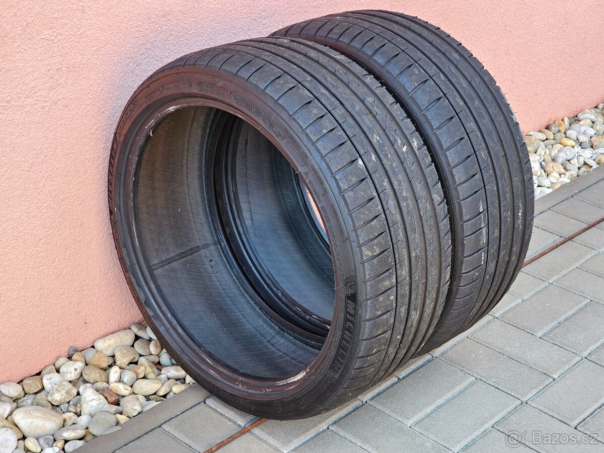 Michellin Pilot Sport 4S 215/40 R18