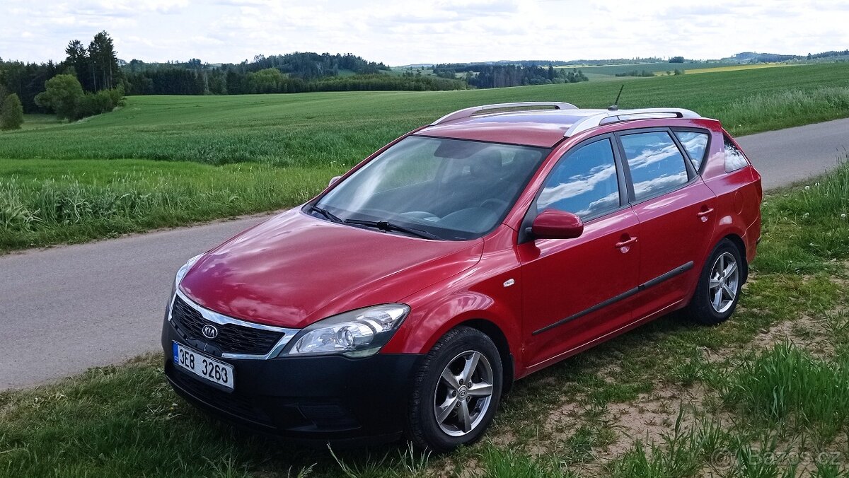 Kia Ceed SW (combi), CRDi, s tažným zařízením