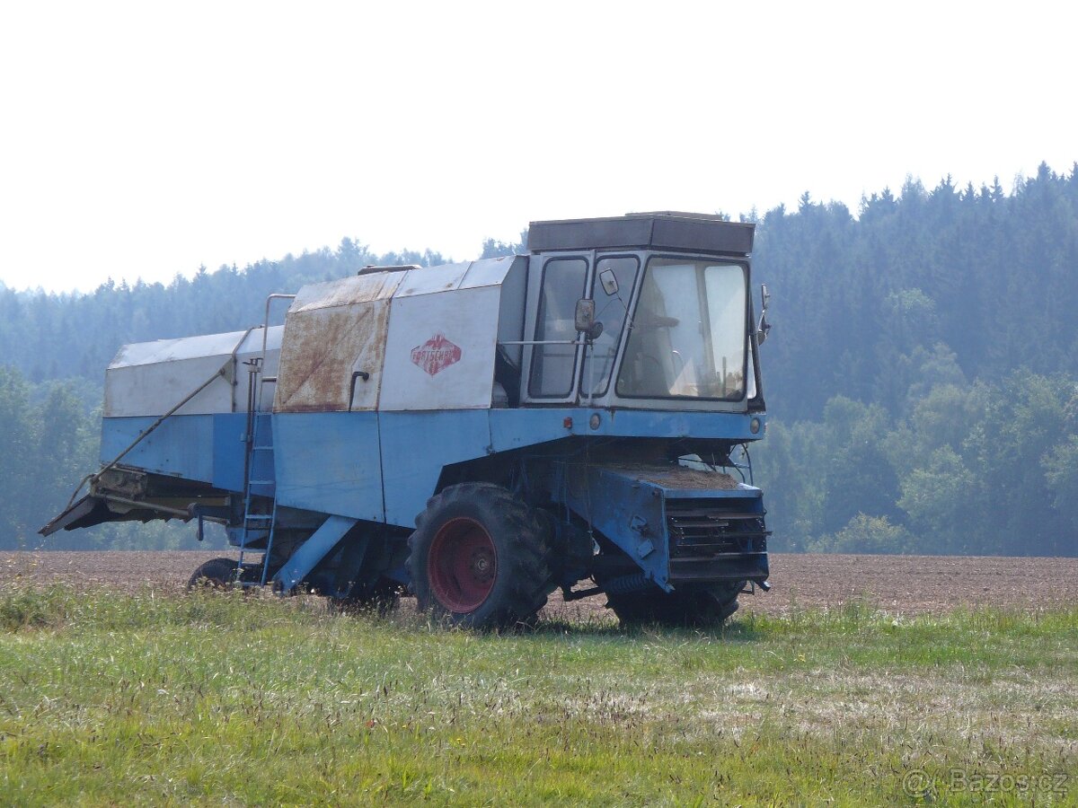 kombajn na obilí