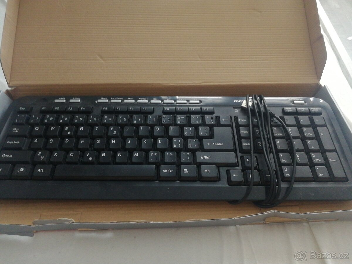 Prodám klávesnici funkční