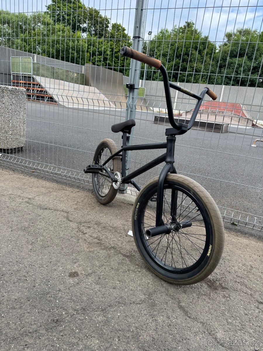 Prodám bmx kolo