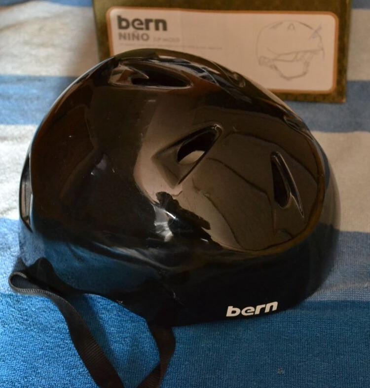 BERN Zip Mold Nino helma koloběžka / kolo / skateboard