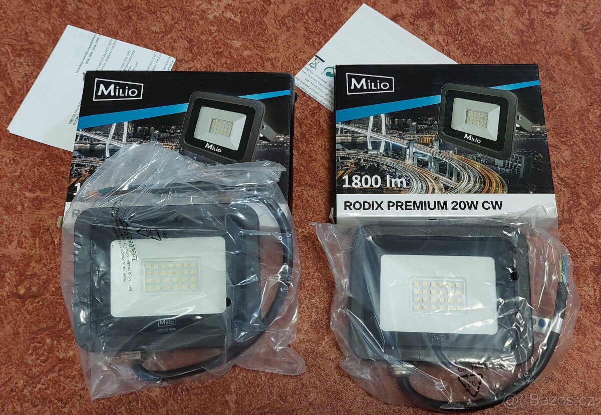8x LED reflektory 20 W