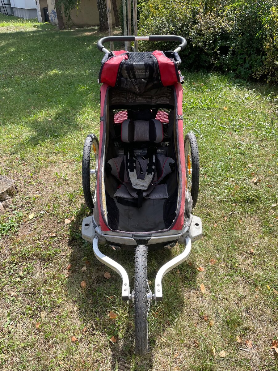 Chariot Cougar 1 s bohatým příslušenstvím